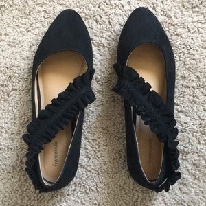 francesca’s katie black ruffle flat